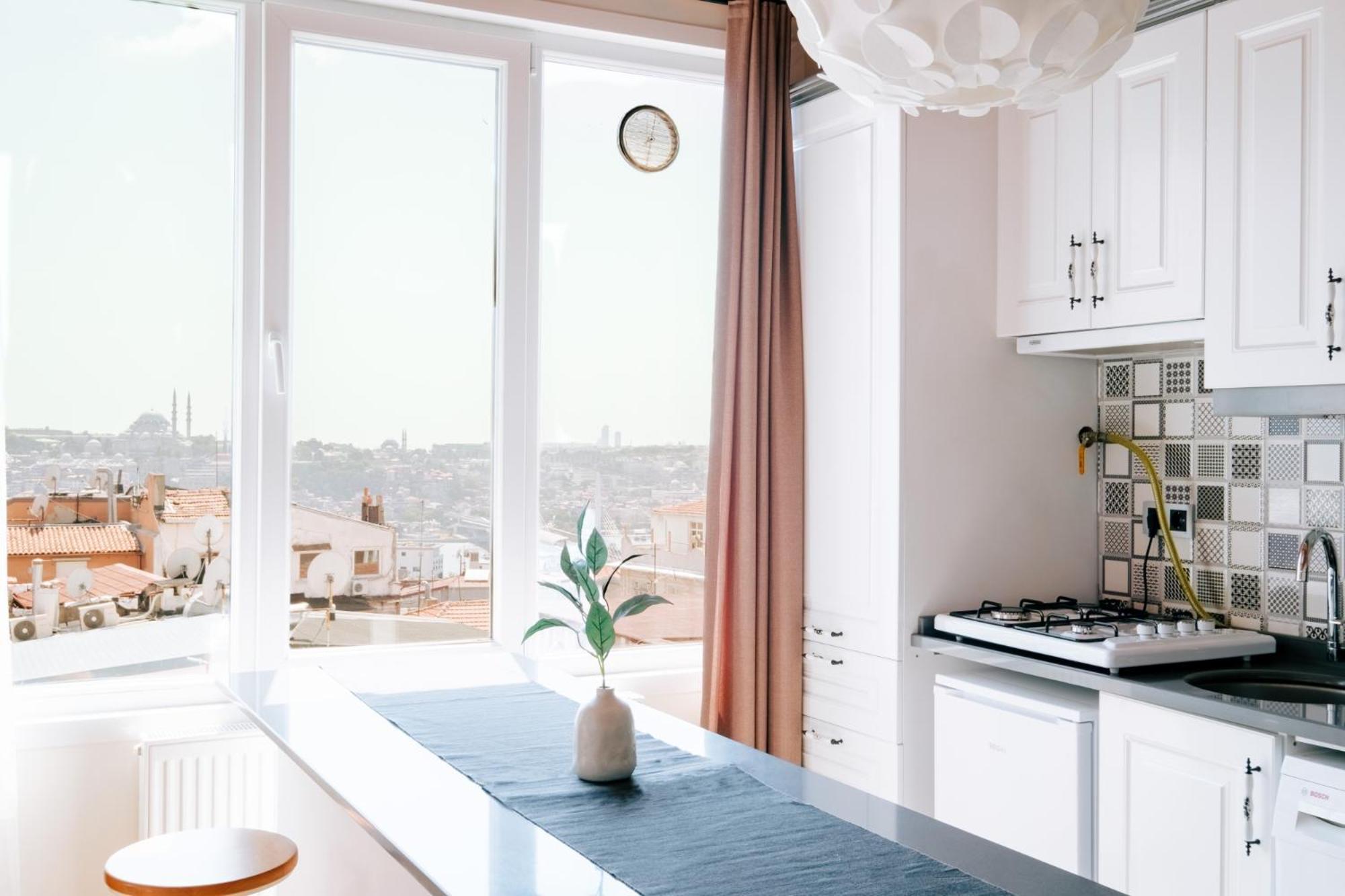 イスタンブールFlat W City View Near Galata Tower In Istiklal Aveアパートメント エクステリア 写真