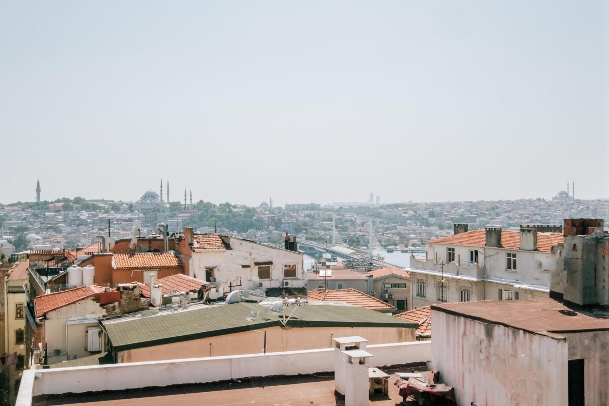 イスタンブールFlat W City View Near Galata Tower In Istiklal Aveアパートメント エクステリア 写真